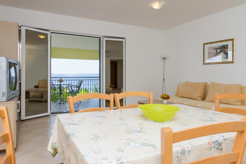 Apartments Vukelic Klenovica Phòng bức ảnh
