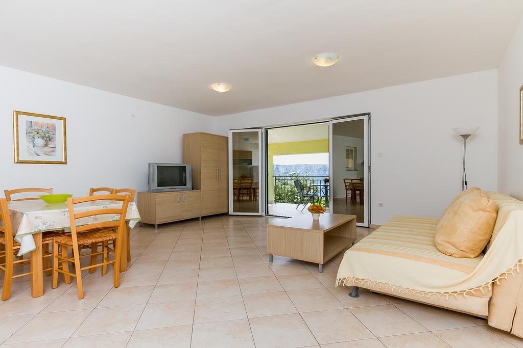 Apartments Vukelic Klenovica Phòng bức ảnh